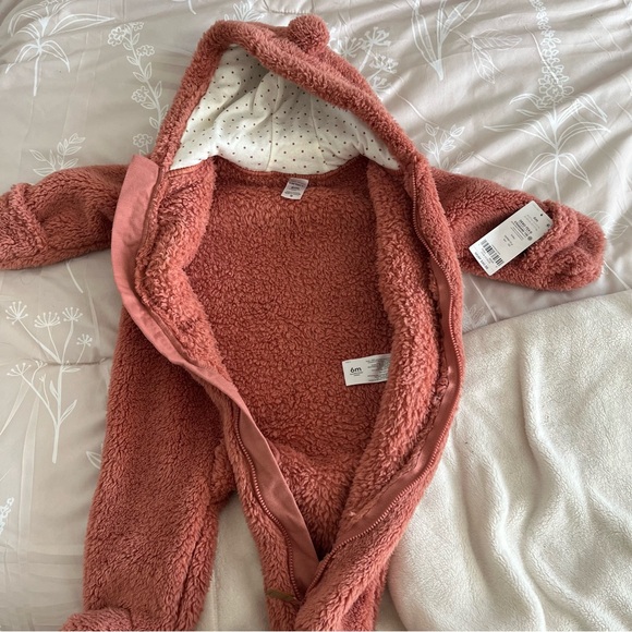 NWT! fluffy baby full body jacket ๐ - Picture 3 of 6